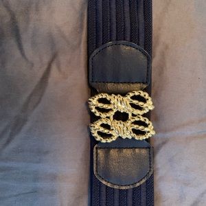 EUC Lilly Pulitzer navy and gold belt size m/l